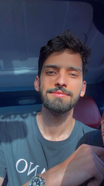  ,   Khalid, 25 ,   ,   , c , 