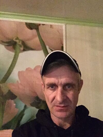  ,   Oleg, 46 ,   c 
