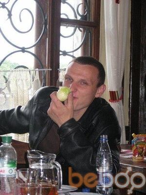  -,   Taras, 41 ,   
