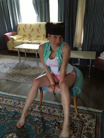  ,   Iana, 34 ,   , 