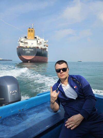  ,   Maksims, 39 ,   ,   