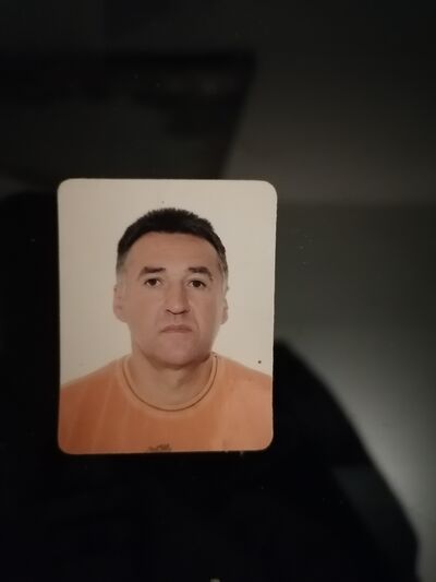 ,   Zoran, 54 ,   c 