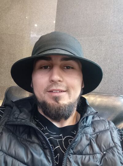  ,   Komron, 28 ,   ,   