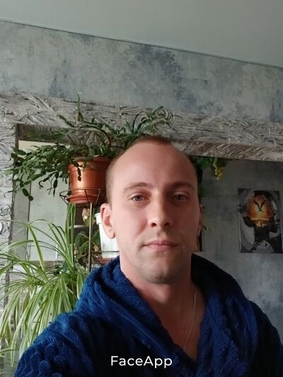  ,   Viktor, 49 ,   ,   