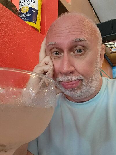  Oak Lawn,   Vlad, 65 ,   ,   