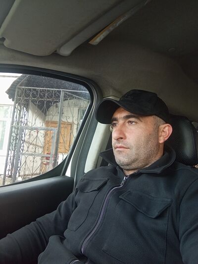  ,   Arkadi, 39 ,   ,   