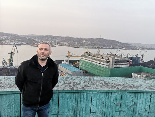  ,   Armen, 38 ,   ,   