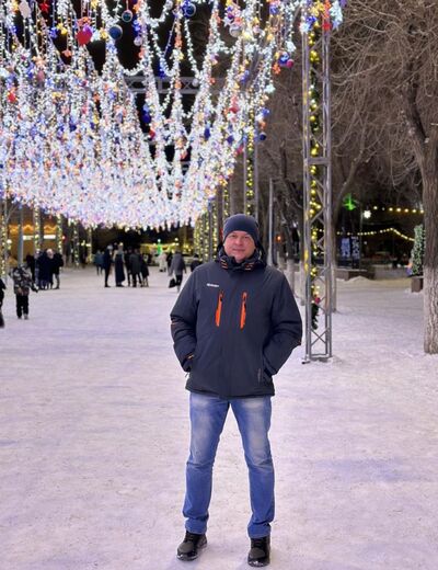  ,   Valery, 41 ,   ,   