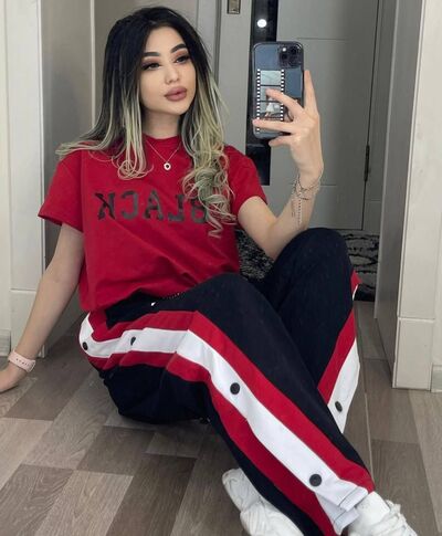  ,   Sevara, 27 ,   ,   