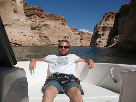  ,   David, 32 ,     , c 
