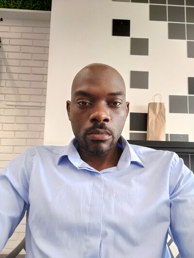  Frankfurt am Main,   Christian, 38 ,   ,   