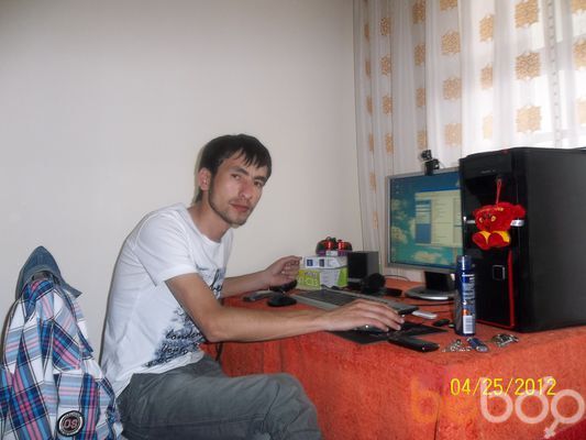  ,   Farxod, 38 ,  