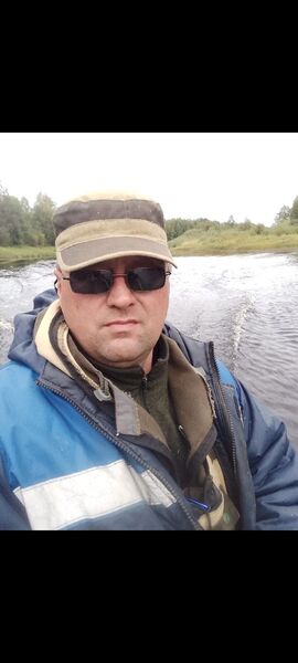  ,   Dmitry, 42 ,   c 