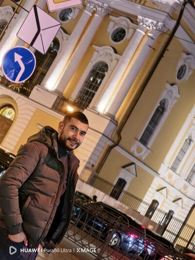  -,   Vugar, 28 ,   ,   