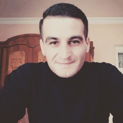  --,   Arsen, 33 ,   ,   , 