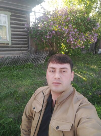  ,   Farid, 32 ,   ,   