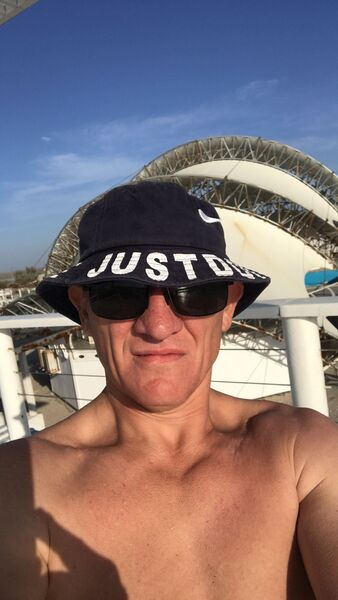  ,   Alex, 41 ,   ,   , c , 
