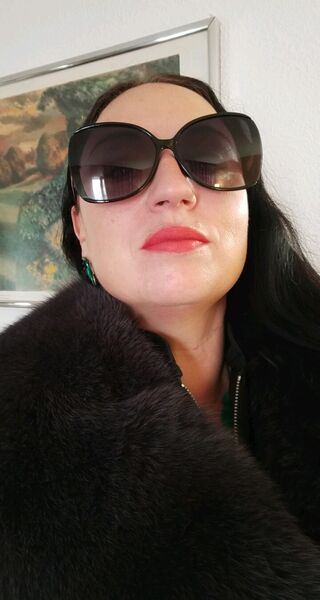  -,   Elena, 45 ,     , c 