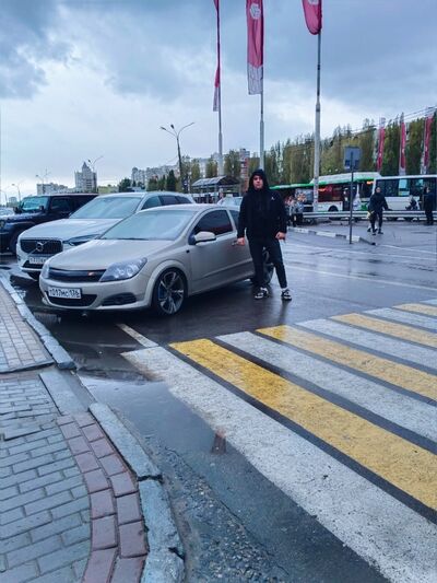  ,   Ilya, 28 ,   ,   