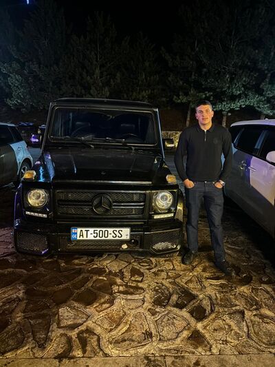  ,   Artur, 26 ,   ,   