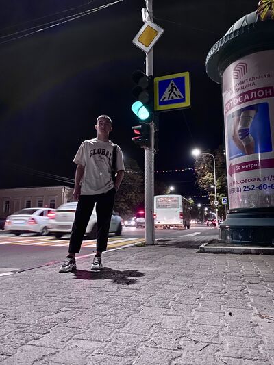  --,   , 22 ,   