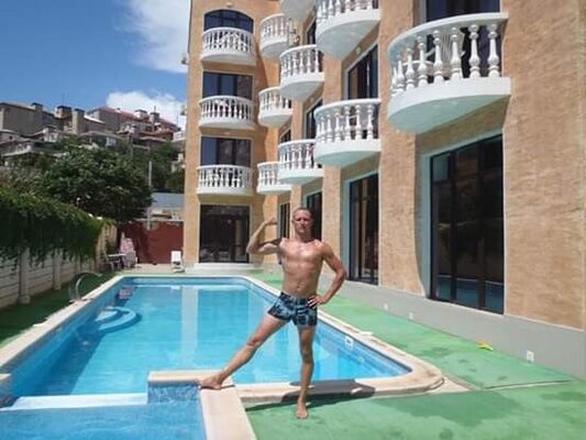  ,   Andriiy, 41 ,     , c 