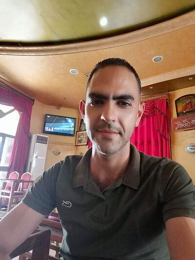  ,   Ahmed, 42 ,   ,   , c 