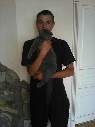  ,   Grisa, 31 ,   