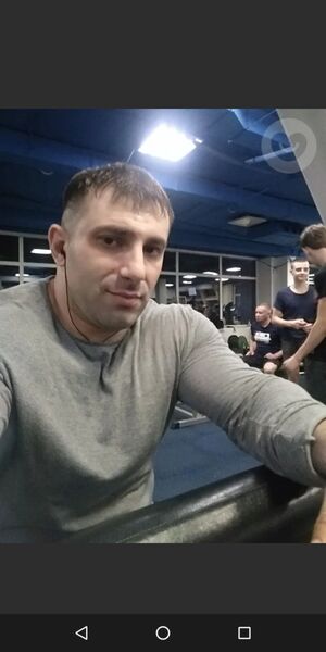  ,   Ksander Cage, 34 ,   c 