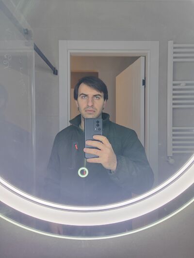  ,   Miro, 25 ,   ,   , c , 