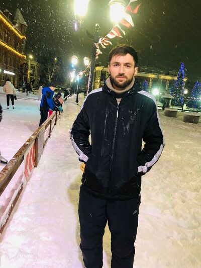  ,   Azat, 32 ,   ,   
