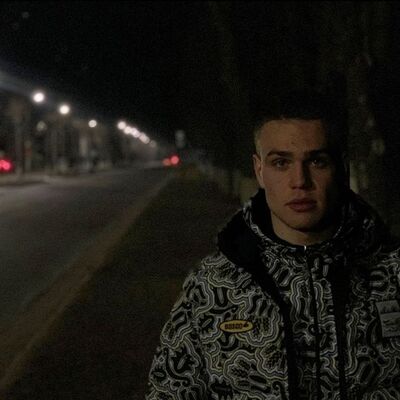  ,   Sasha, 25 ,   ,   