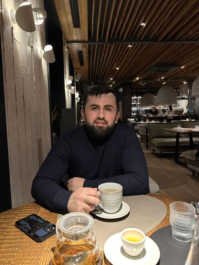  ,   Ali, 29 ,   ,   