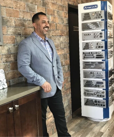  America,   Izzy battres, 64 ,     , c , 