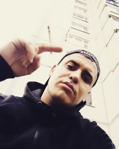  ,   Alex, 35 ,   ,   