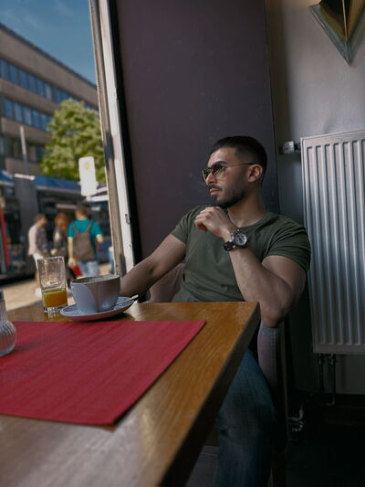  ,   Veli, 25 ,   ,   