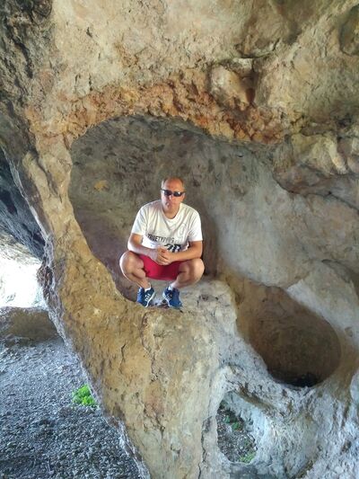  ,   Viktor, 45 ,   ,   , c 