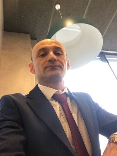  ,   Garri, 38 ,  