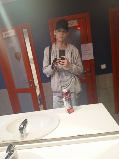  ,   Maxim, 20 ,   ,   , c 