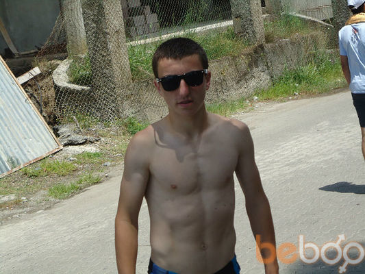  ,   Vito, 34 ,   