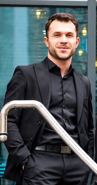  Frankfurt am Main,   Ivan, 30 ,   ,   