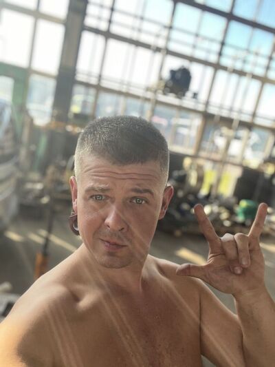 ,   Alex, 35 ,   ,   