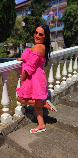  ,   Anastasia, 40 ,   ,   , 