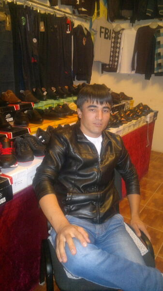  ,   Alik, 35 ,   