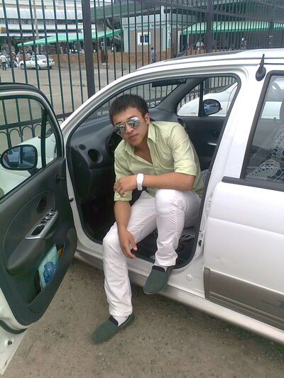  ,   Shoxrux, 33 ,   