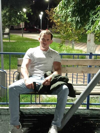  ,   Lion, 34 ,   ,   , c , 