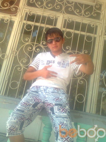  ,   Shoxrux, 32 ,   