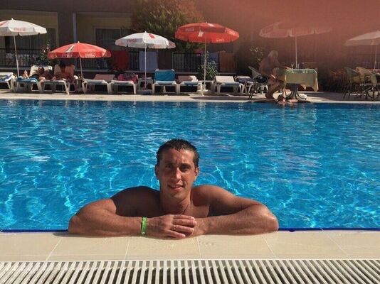  ,   Alex, 33 ,   ,   