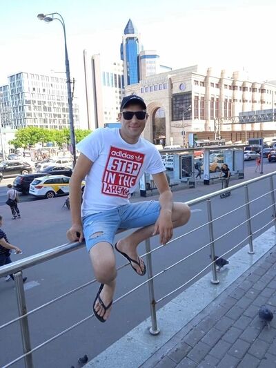  ,   Pasha, 37 ,   ,   , c , 