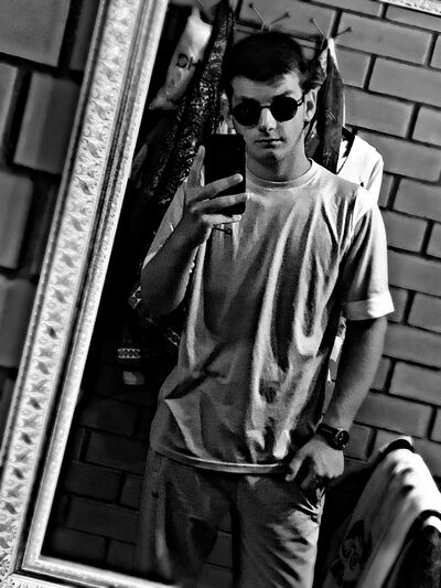  ,   Nikita, 18 ,   ,   